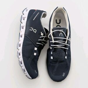 On Cloud 5 Running Shoes Mens 9.5 Blue White Athletic Casual